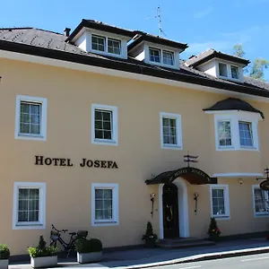 Josefa Salzburg